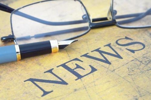 मेडिकल सेल्फ सर्विस टर्मिनल में औद्योगिक प्रदर्शन का अनुप्रयोग