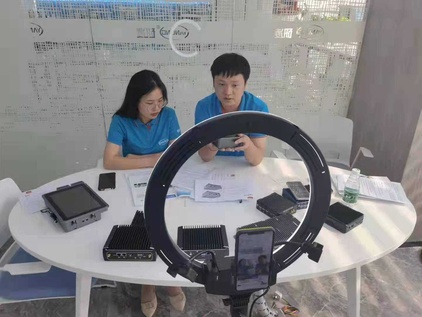 सितंबर में लाइव प्रसारण को बढ़ावा दें